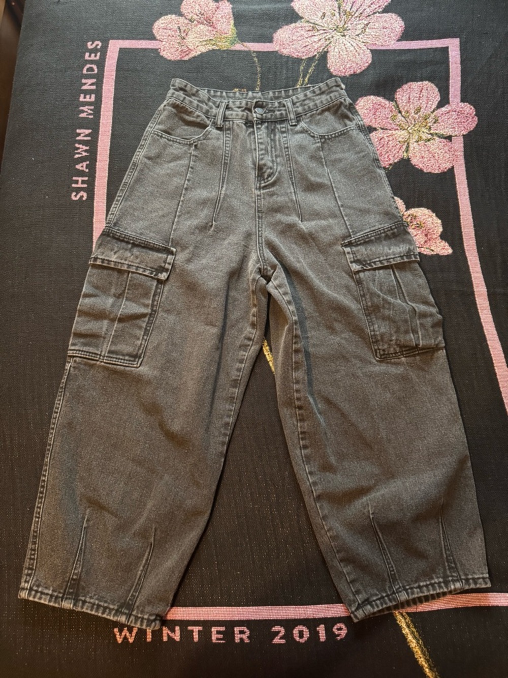 Men’s High-Waist Gray Cargo Jeans Size Small